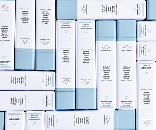 photo of many B-Hydra bottles arranged tightly packed in a pattern ad image